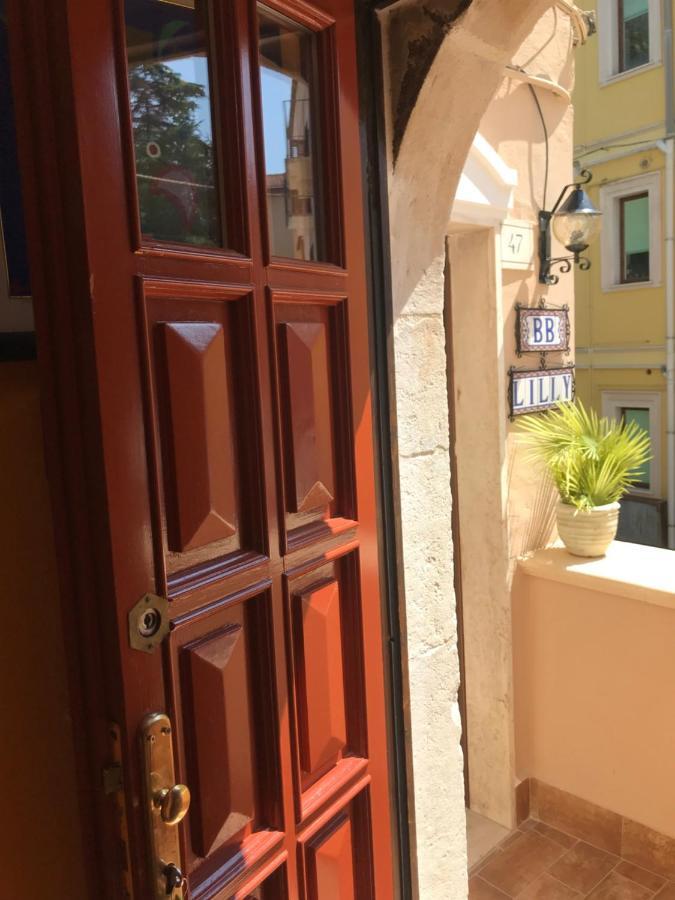 Lilly Bed and Breakfast Sulmona Exterior foto