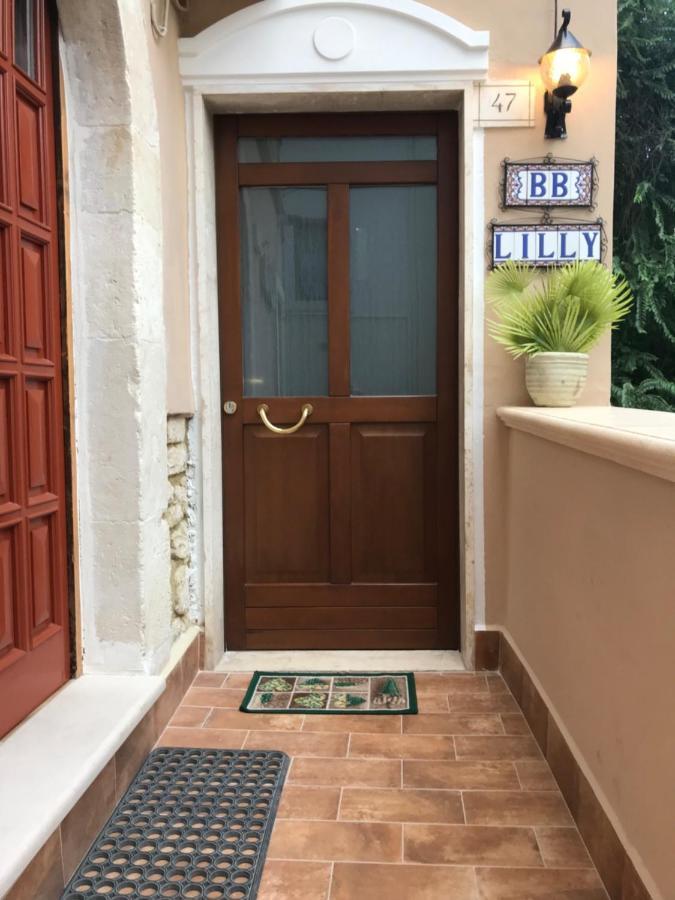 Lilly Bed and Breakfast Sulmona Exterior foto