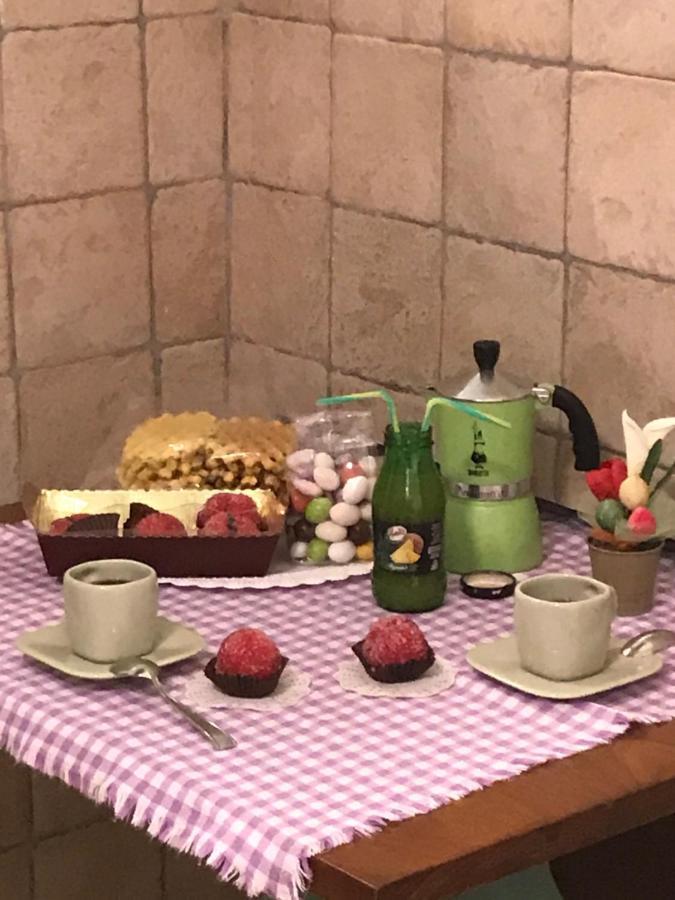 Lilly Bed and Breakfast Sulmona Exterior foto